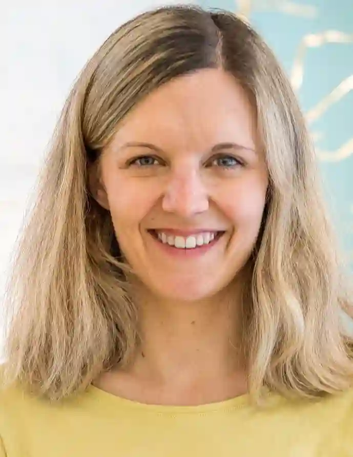 Katharina Dobs
